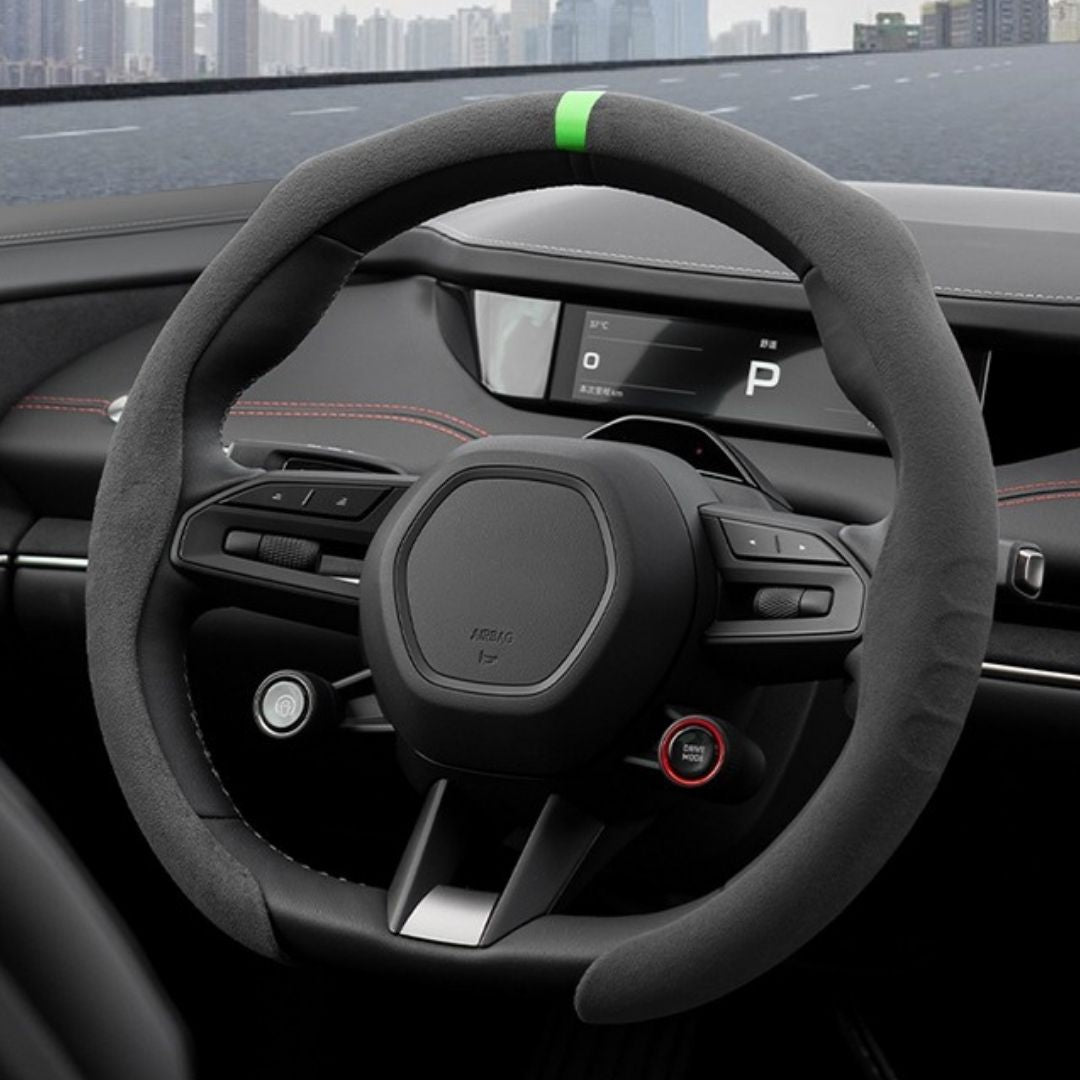 Suede Steering Wheel Cover – Anti-Slip, Ultra-Thin, 4-Season Universal Fit for D-Shaped Wheels (VW, BMW, etc.)